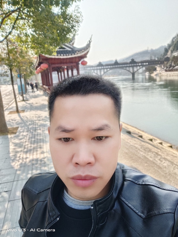 啊锦的第二张照片--长沙相亲服务中心