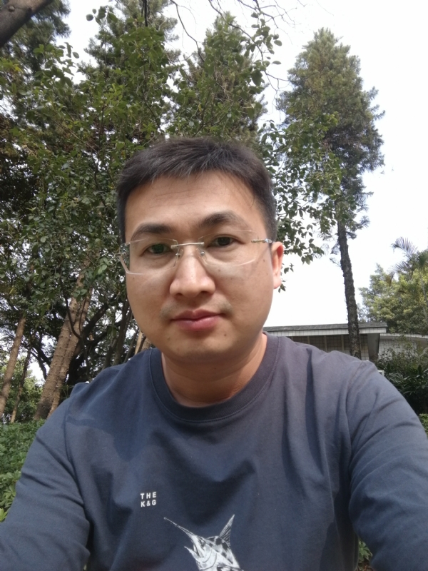 不如随风的第二张照片--长沙相亲服务中心