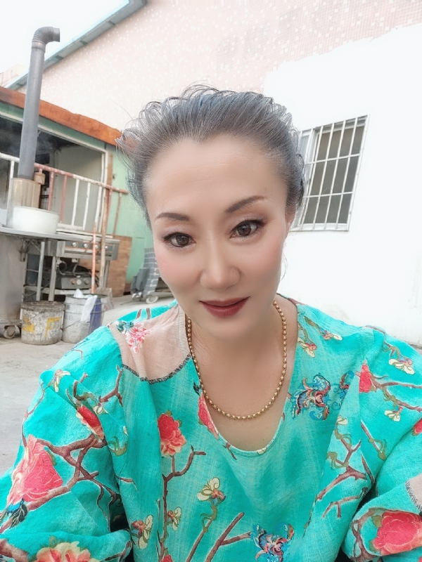 燕子的第三张照片--长沙相亲服务中心