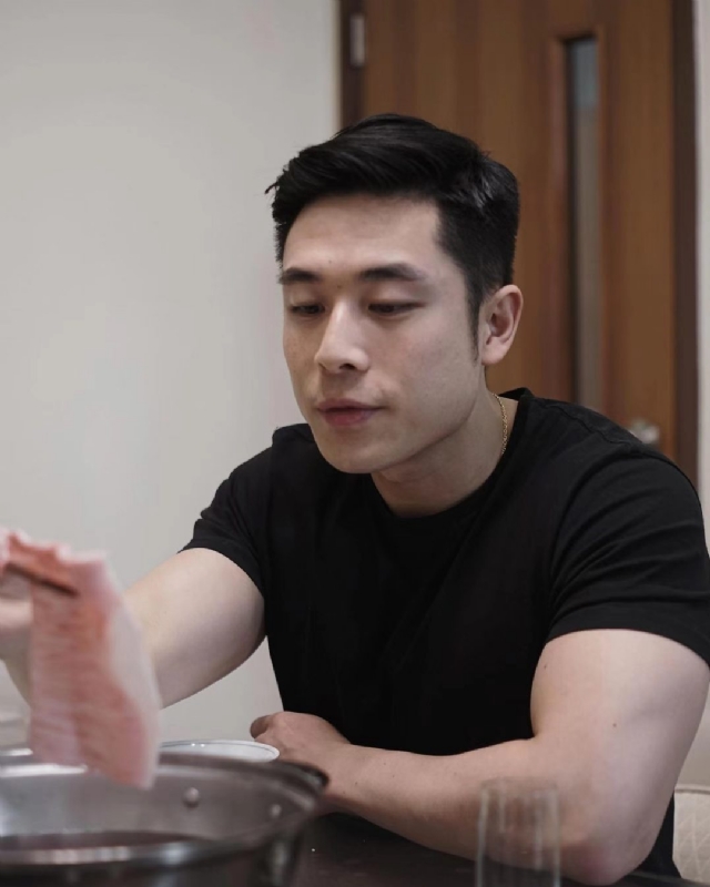 李浩泓的第一张照片--长沙相亲服务中心