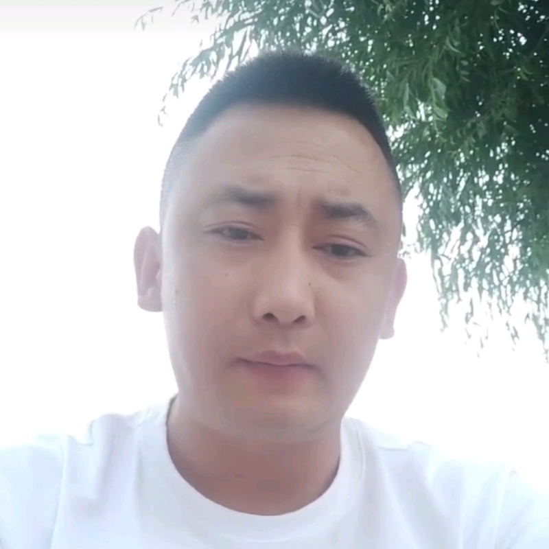 潇洒的第一张照片--长沙相亲服务中心