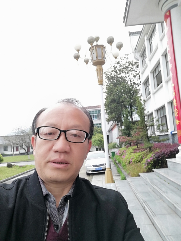 玫瑰祥云的第二张照片--长沙相亲服务中心