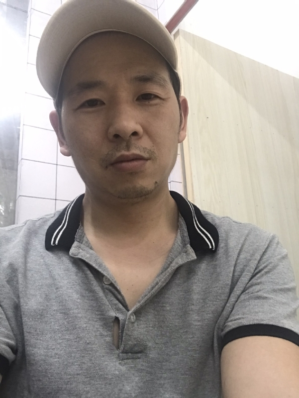 老何的第一张照片--长沙相亲服务中心