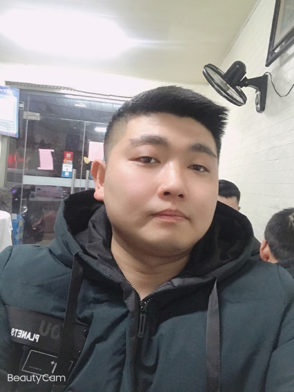 回忆是个小孩的第一张照片--长沙相亲服务中心