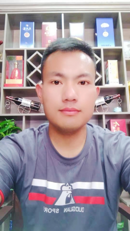 钱乾的第一张照片--长沙相亲服务中心