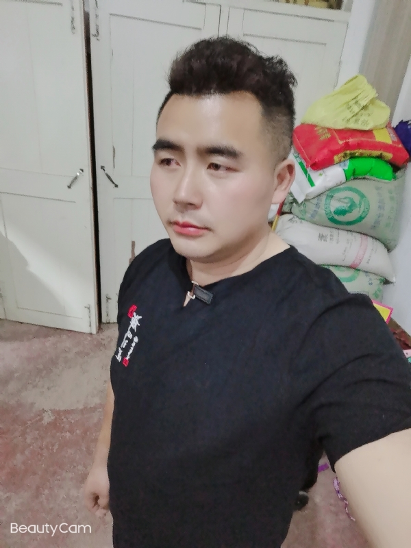 阿杰的第一张照片--长沙相亲服务中心