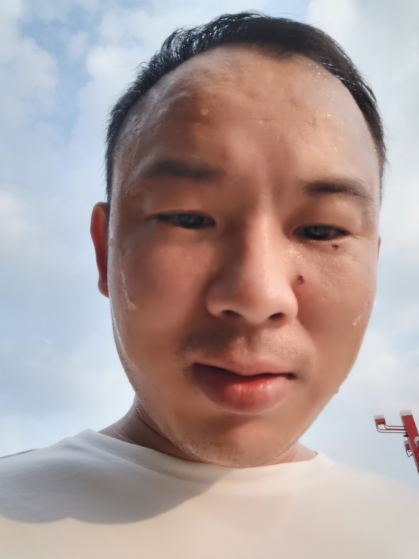 唐老鸭的第一张照片--长沙相亲服务中心