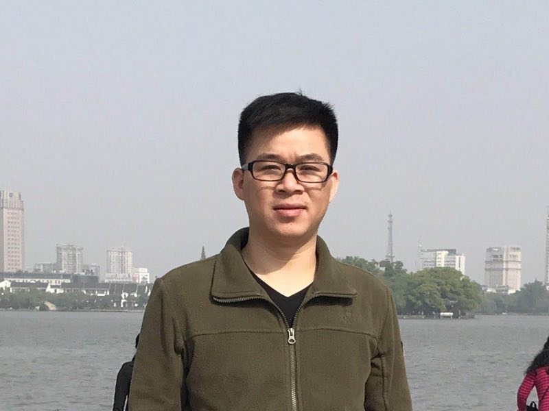 孔雀鱼的第一张照片--长沙相亲服务中心