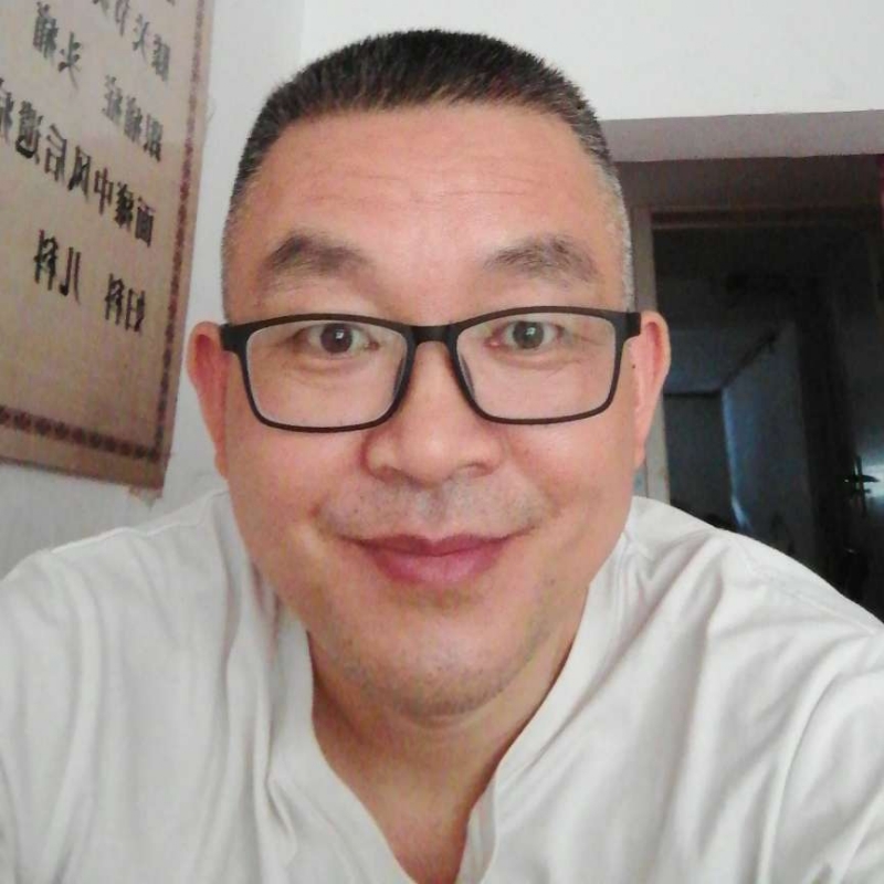 你好美女在吗的第一张照片--长沙相亲服务中心