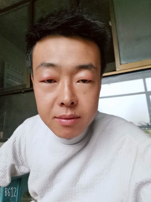 缺爱80后的第一张照片--长沙相亲服务中心