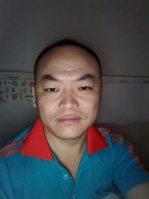 与子携老的第二张照片--长沙相亲服务中心