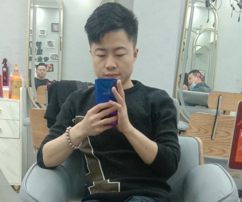 无法自拔的第一张照片--长沙相亲服务中心