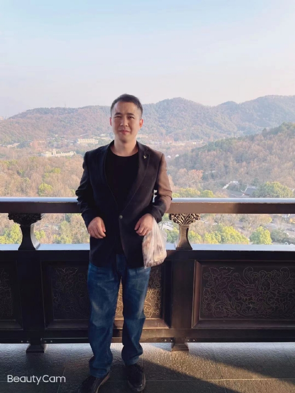 周周的第二张照片--长沙相亲服务中心