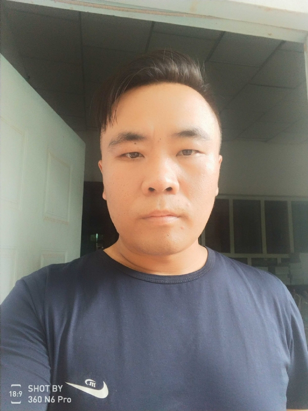 云的第二张照片--长沙相亲服务中心