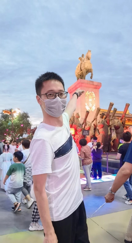 一休哥的第一张照片--长沙相亲服务中心