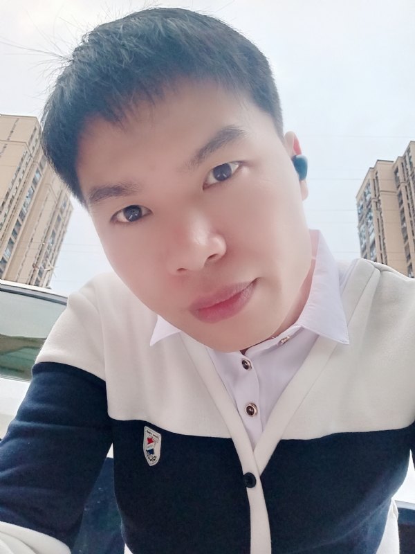 雨霁月清风的第一张照片--长沙相亲服务中心