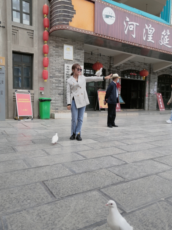 艳艳的第一张照片--长沙相亲服务中心