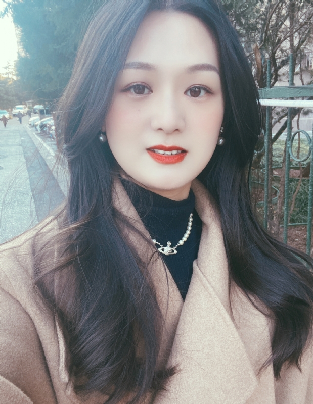 盧盈穎的第一张照片--长沙相亲服务中心