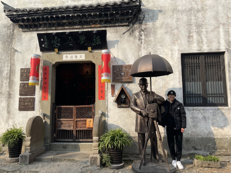 喝可乐的猫的第一张照片--长沙相亲服务中心