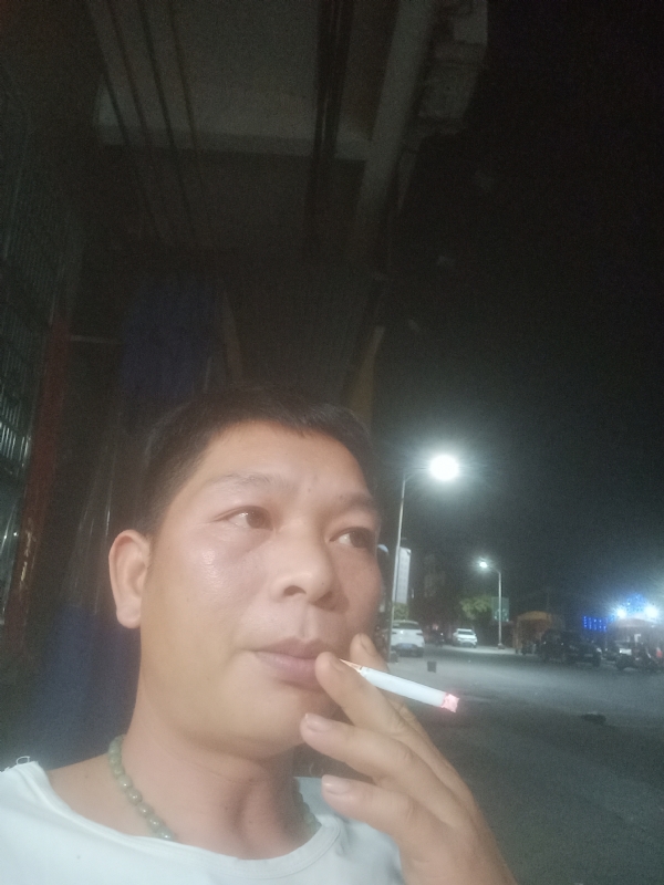 善解人意的第二张照片--长沙相亲服务中心