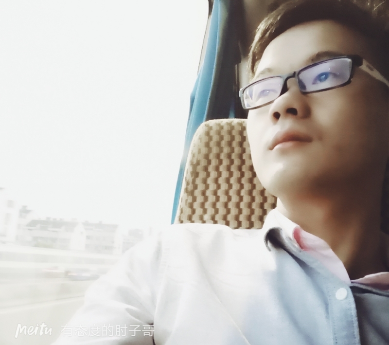 尹骏的第三张照片--长沙相亲服务中心