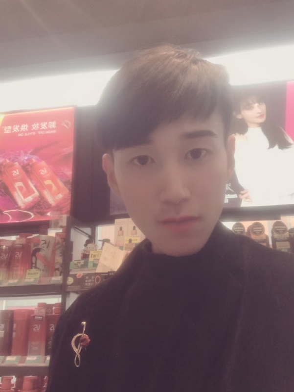 唯美的爱情故事的第一张照片--长沙相亲服务中心