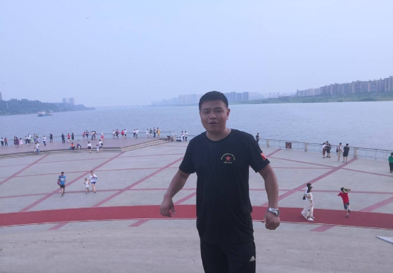 曾经心疼的我的第一张照片--长沙相亲服务中心