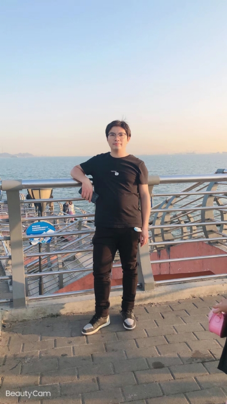 陆迅的第二张照片--长沙相亲服务中心