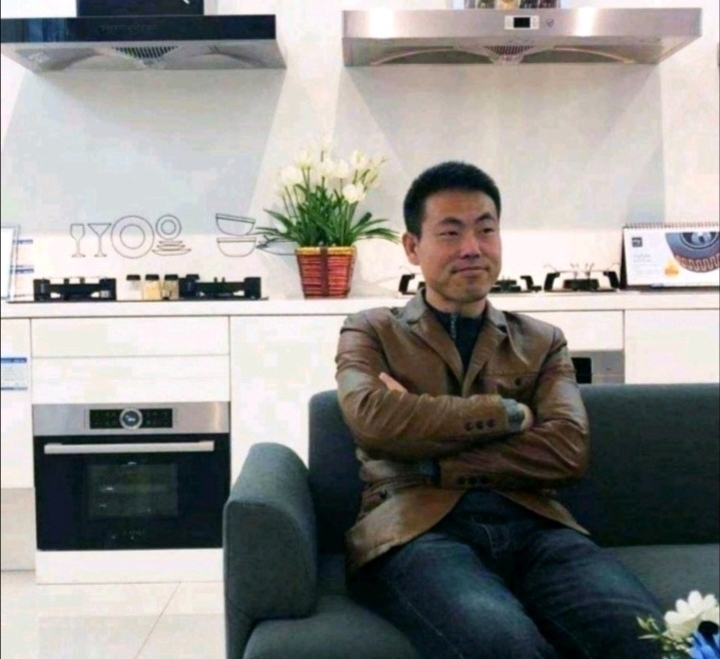 奋斗的执着的第一张照片--长沙相亲服务中心