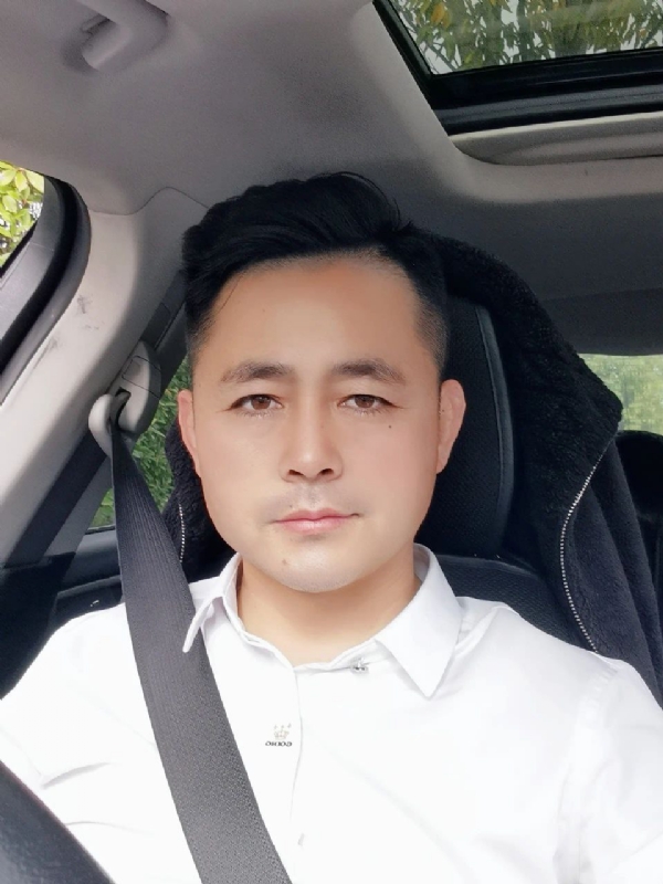 阿华大人的第一张照片--长沙相亲服务中心