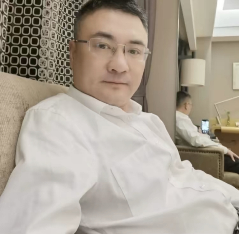 追逐的第二张照片--长沙相亲服务中心