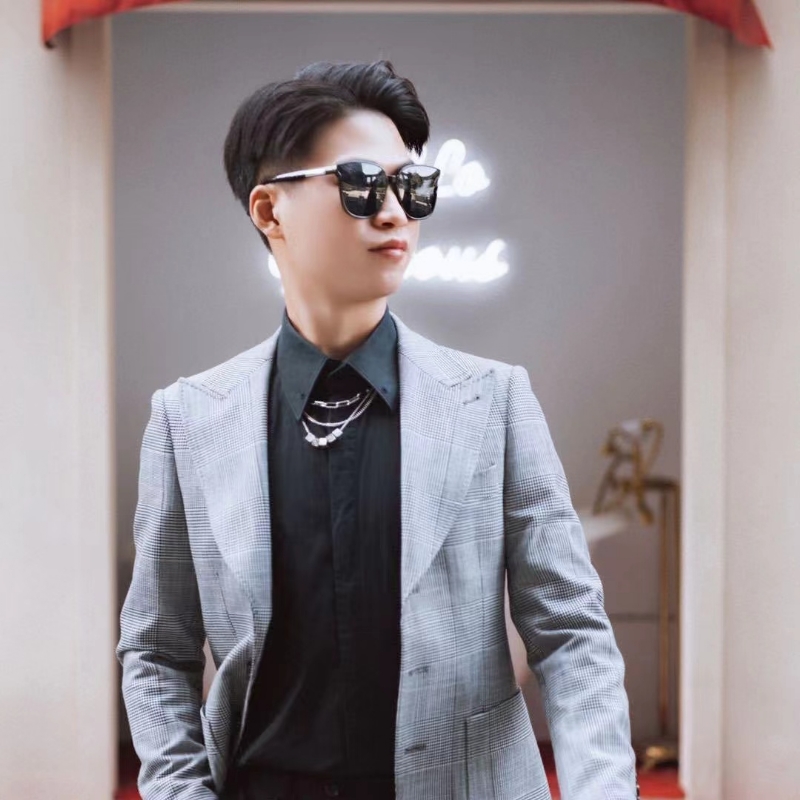 苟逸飞48的第二张照片--长沙相亲服务中心