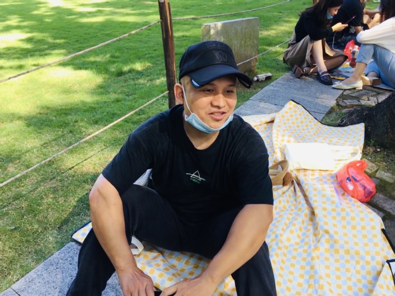 好大一颗石头的第一张照片--长沙相亲服务中心