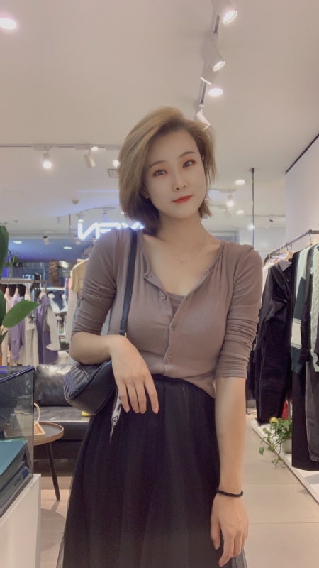 大婷子的第一张照片--长沙相亲服务中心