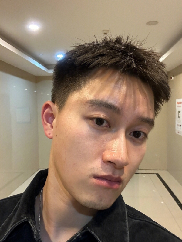 月光之下的第一张照片--长沙相亲服务中心