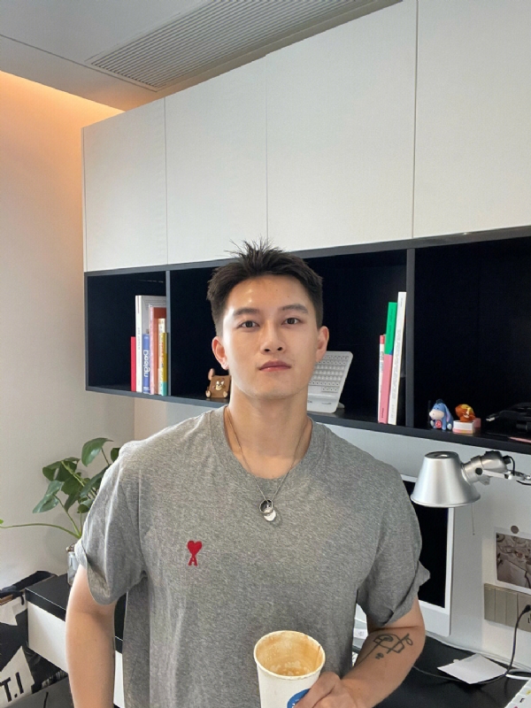 月光之下的第二张照片--长沙相亲服务中心