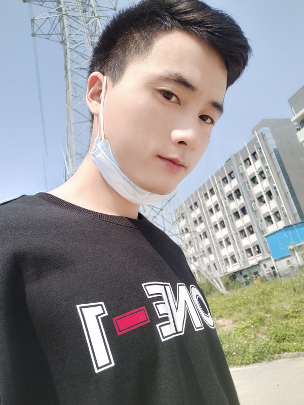 何凡的第一张照片--长沙相亲服务中心