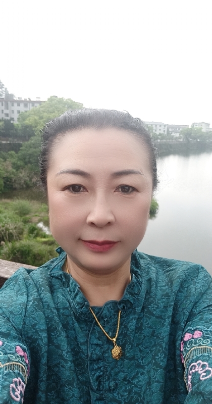 雨中情的第二张照片--长沙相亲服务中心