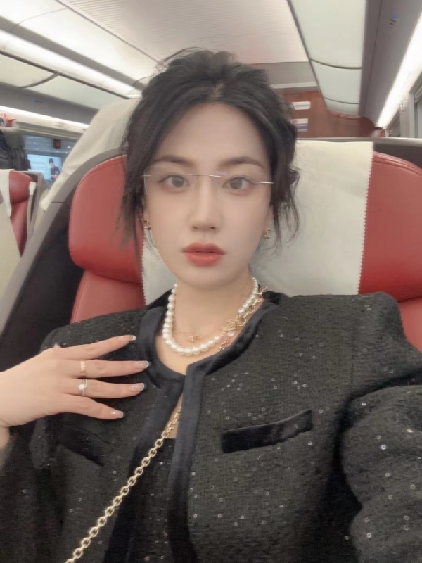 Alma的第三张照片--长沙相亲服务中心