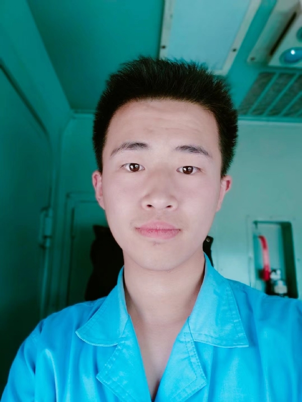 生而为人的第四张照片--长沙相亲服务中心