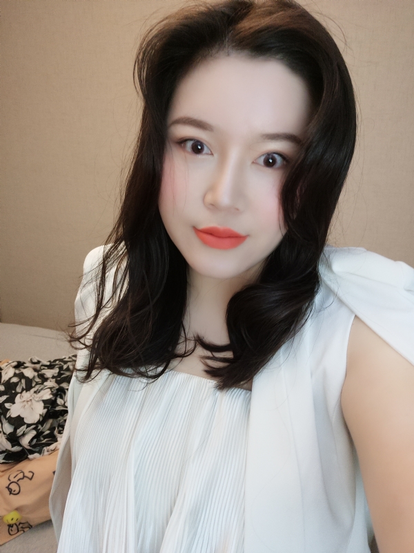 璐璐的第一张照片--长沙相亲服务中心