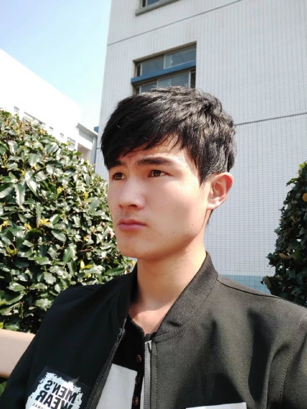 阳光男孩的第四张照片--长沙相亲服务中心