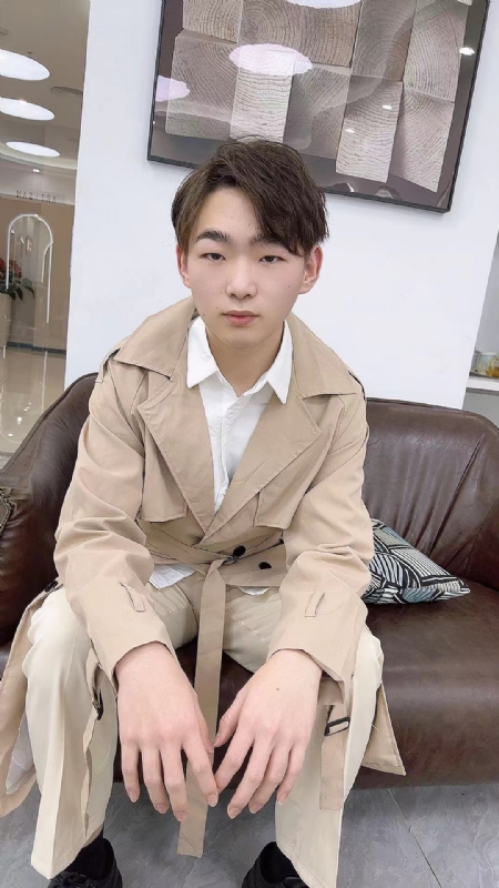 啊哲的第二张照片--长沙相亲服务中心