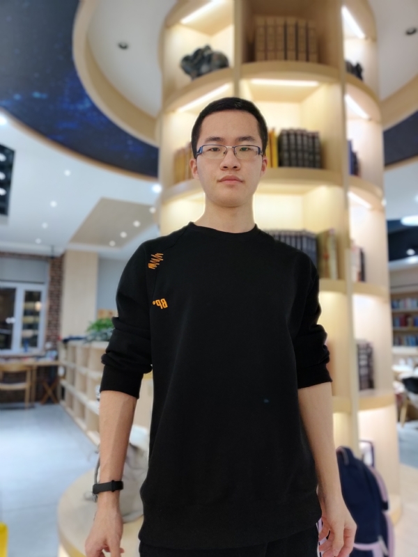 轩墨的第一张照片--长沙相亲服务中心