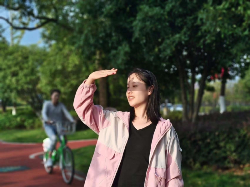 达拉崩吧的第一张照片--长沙相亲服务中心