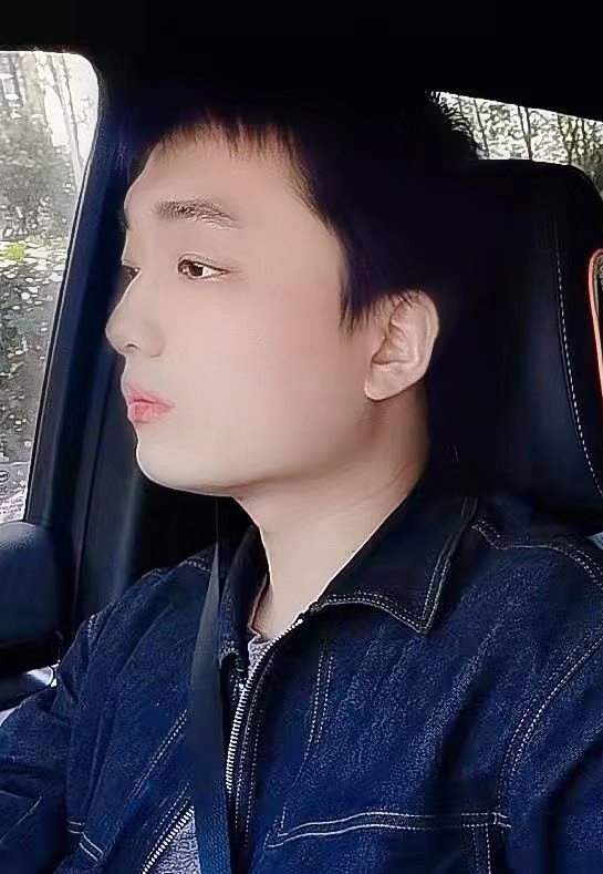 凉锦年的第一张照片--长沙相亲服务中心