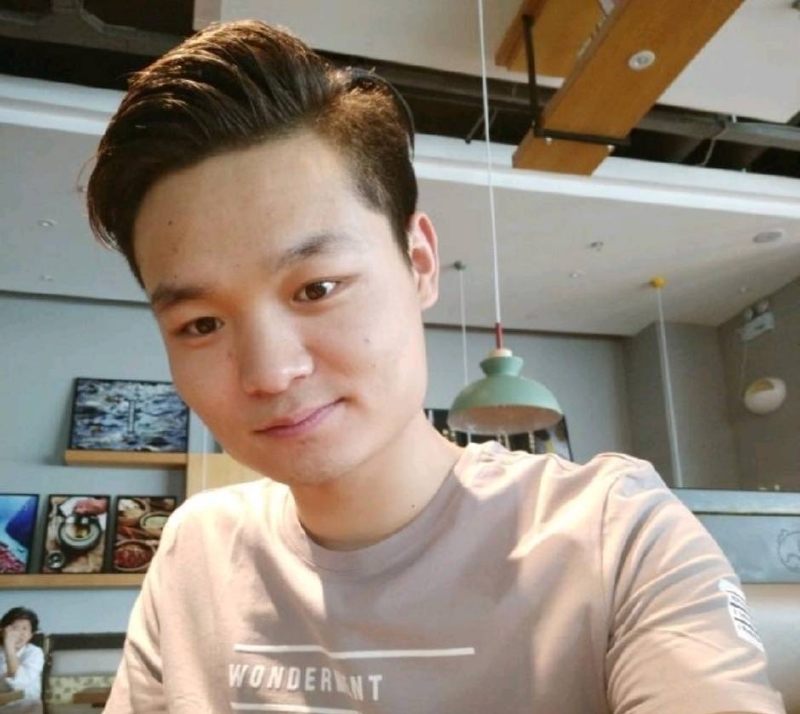 裴海洋的第一张照片--长沙相亲服务中心