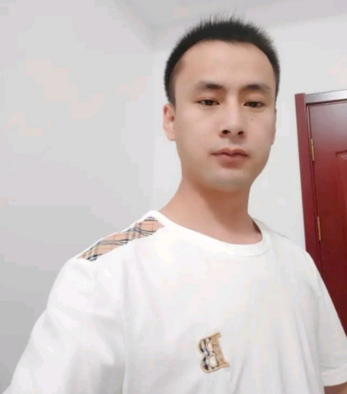 海阔天空的第一张照片--长沙相亲服务中心