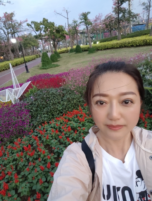 m云朵的第一张照片--长沙相亲服务中心