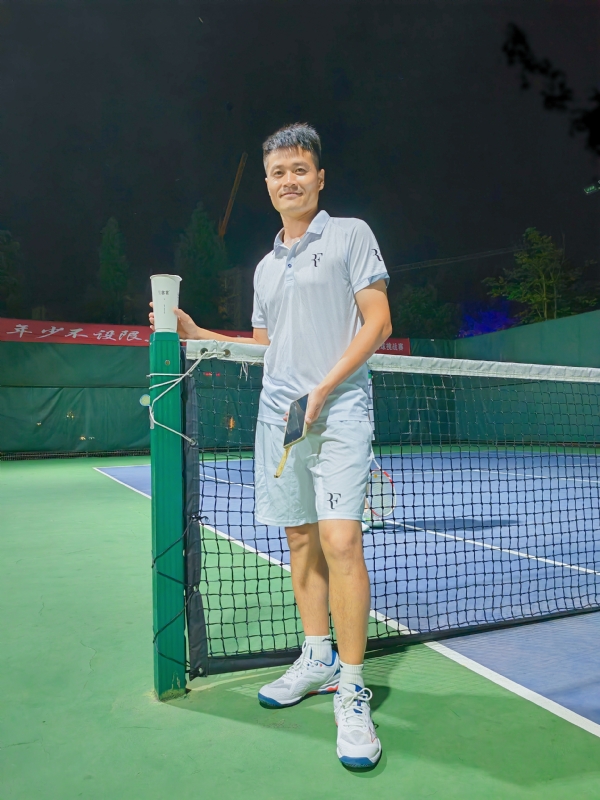 网球罗的第五张照片--长沙相亲服务中心